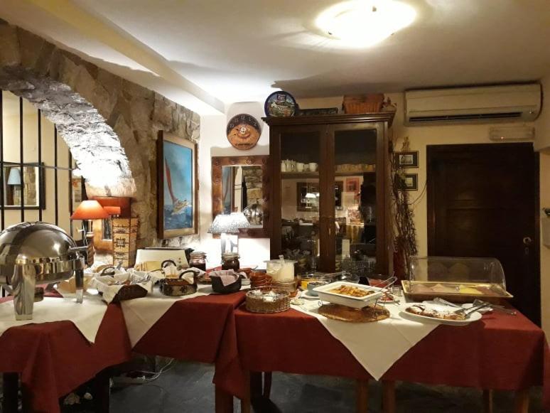 Ξενοδοχείο με διαμερίσματα ηλιότοπος